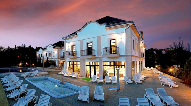 Hotel Villa Völgy****