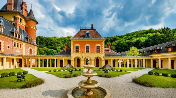 Kastélyhotel Sasvár Resort