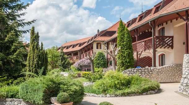 Club Dobogómajor***superior