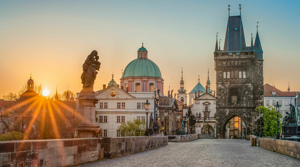 Családi lazítás a száztornyú Prágában!