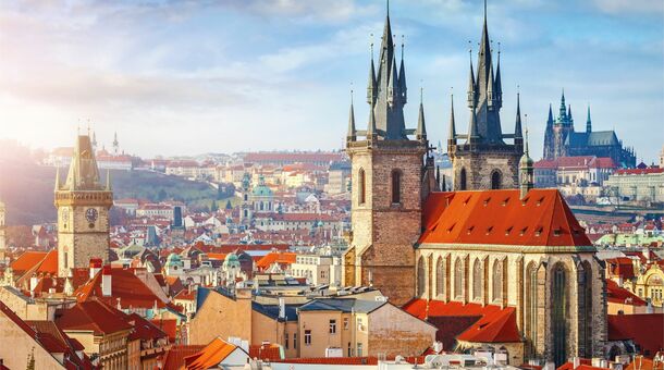 Családi lazítás a száztornyú Prágában!