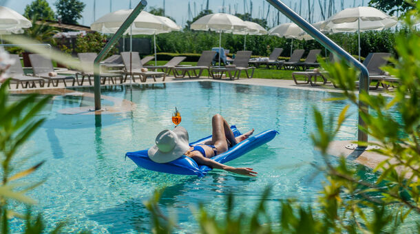 Hotel Golden Lake Resort****superior