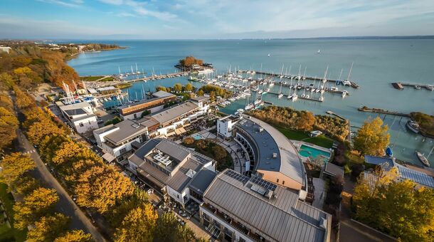 Hotel Golden Lake Resort****superior