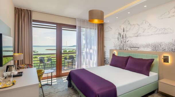 Hotel Golden Lake Resort****superior