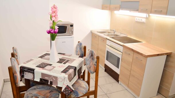 Lorabel Apartmanház