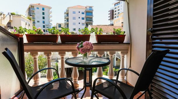 Napfény, nyár, Montenegró!