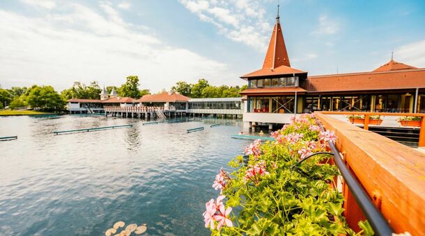 Korona Panzió Étterem