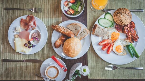 Korona Panzió Étterem