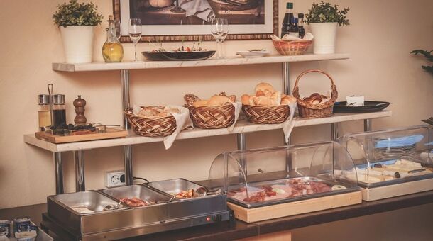 Korona Panzió Étterem