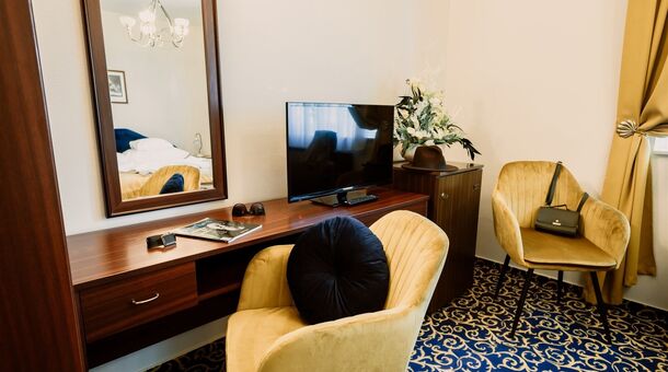 Korona Panzió Étterem