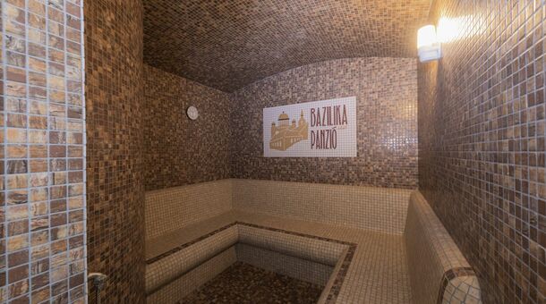 Bazilika alatt Panzió