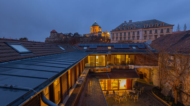 Bazilika alatt Panzió