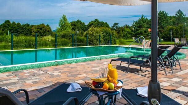 Szarvaskút Bakony Resort +16