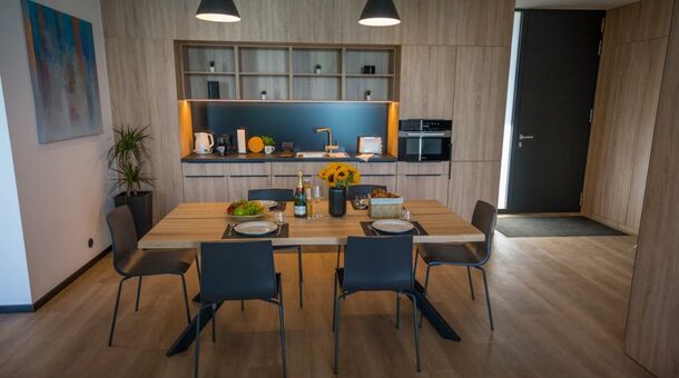 BJ81 Suite Hotel****