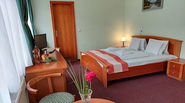 Gosztola Gyöngye - az erdő szállodája