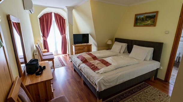 Gosztola Gyöngye - az erdő szállodája