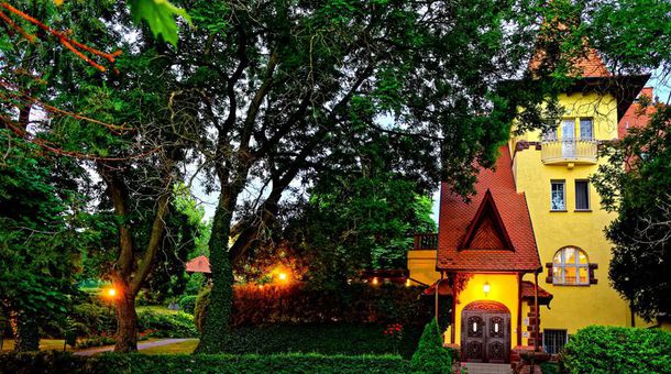 Fried Kastély*** Hotel