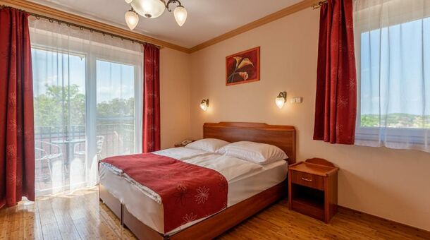 Fried Kastély*** Hotel