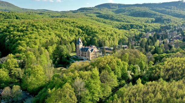 Kastélyhotel Sasvár Resort