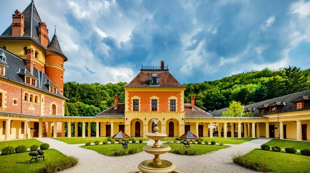 Kastélyhotel Sasvár Resort