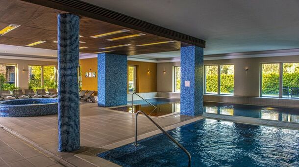 Royal Club Hotel****