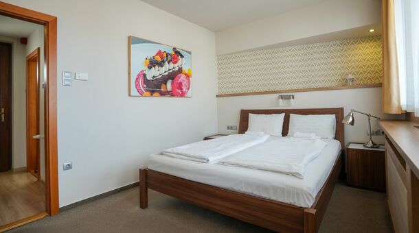 Imola Udvarház Dessert Hotel***