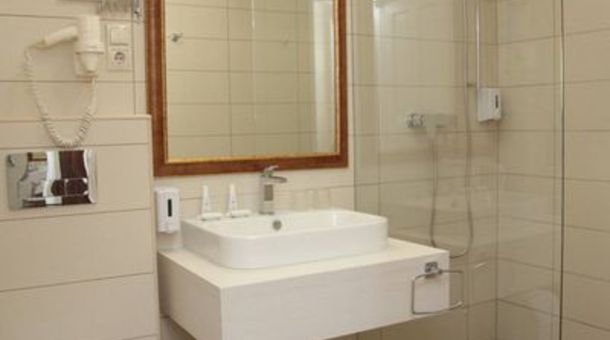 Batthyány Kastélyszálló****