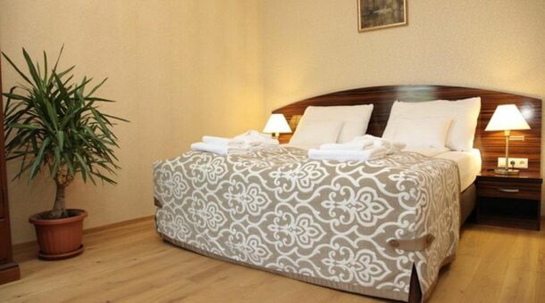 Batthyány Kastélyszálló****