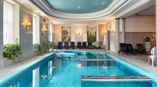 Batthyány Kastélyszálló****