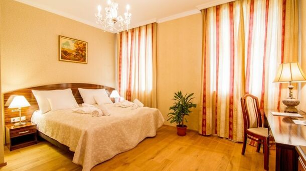 Batthyány Kastélyszálló****