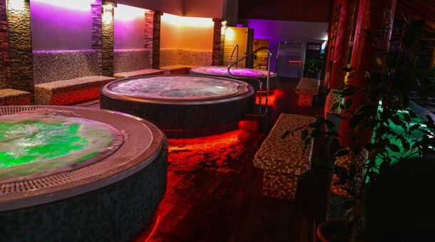 Kőkapu Vadászkastély és Hotel & Apartments