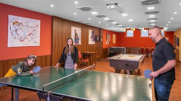 Royal Club Hotel****