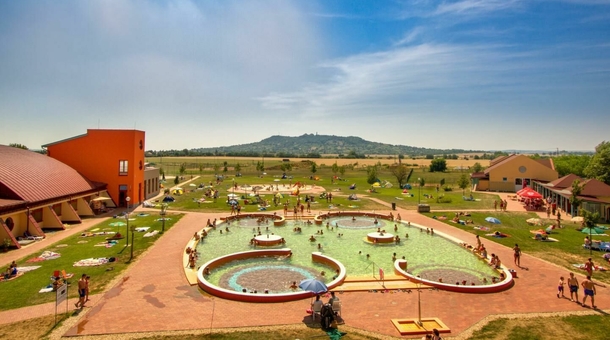 Vulkán Wellness Hotel & Camping
