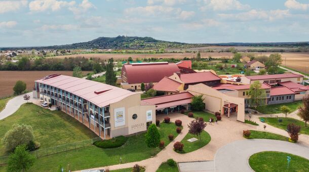 Vulkán Wellness Hotel & Camping