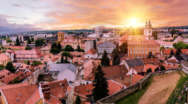 Uránia Apartmanház