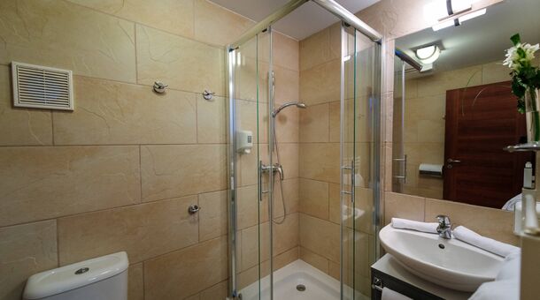 Hotel Yacht**** Wellness & Business