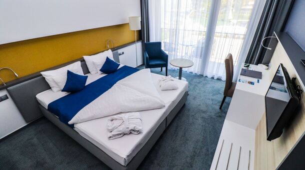 Hotel Yacht**** Wellness & Business