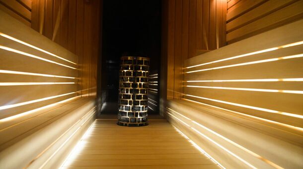 Kőkapu Vadászkastély és Hotel & Apartments