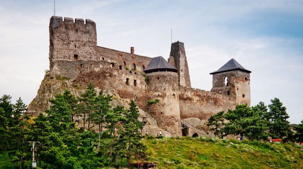 Kőkapu Vadászkastély és Hotel & Apartments