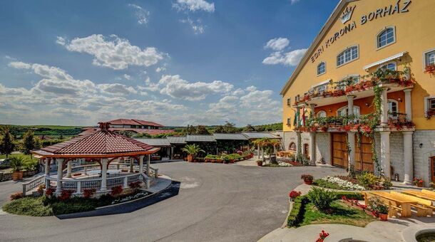 Egri Korona Borház és Wellness Hotel