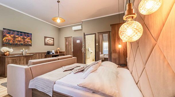 Komló Hotel Gyula****