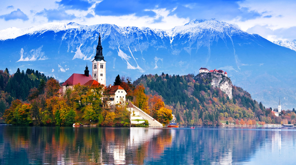 Idilli pihenés a varázslatos Bledi-tónál!