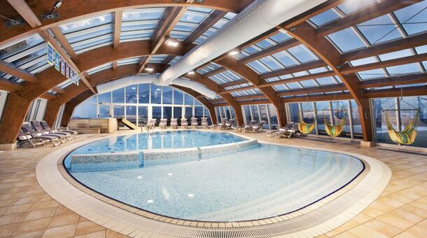 Idilli pihenés a varázslatos Bledi-tónál!