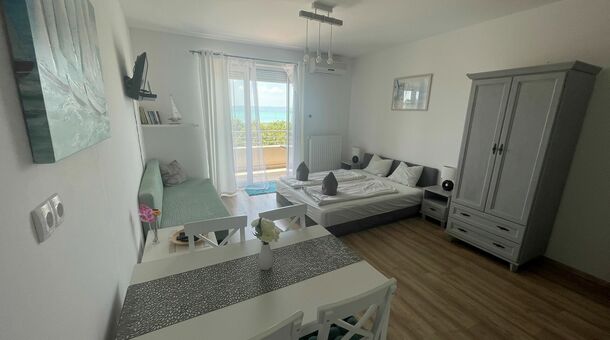 Club 218 Holiday Apartman