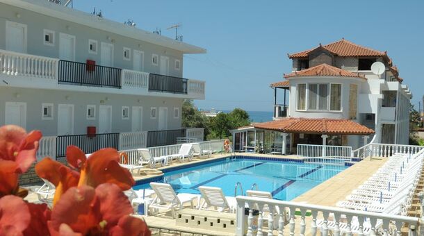 Önfeledt nyárkezdő Zakynthoson!