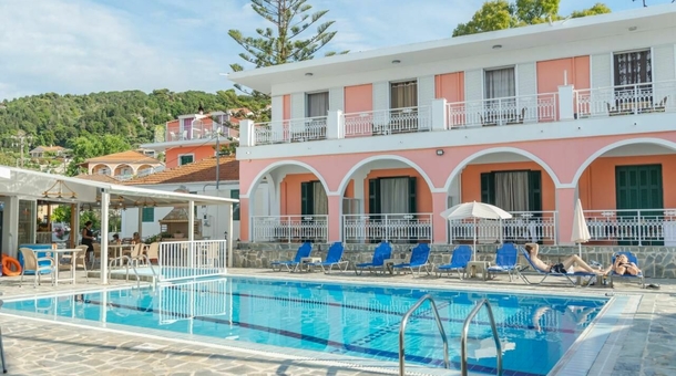 Nyár eleji lazítás Zakynthoson!