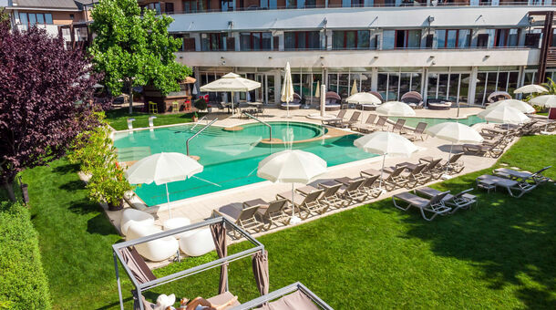 Hotel Golden Lake Resort****superior