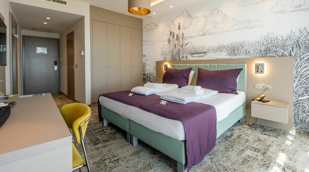 Hotel Golden Lake Resort****superior