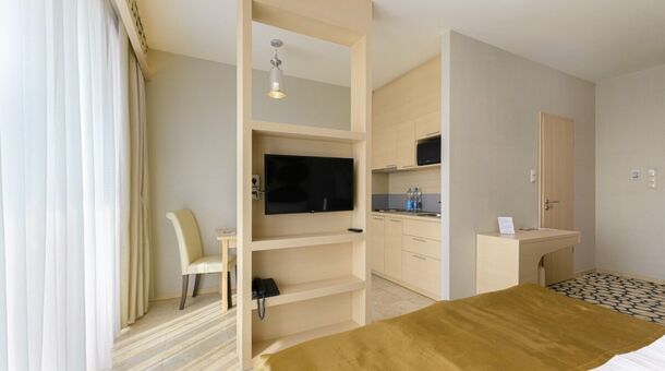 Hotel Aurum Family****