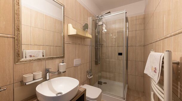 Bazilika alatt Panzió